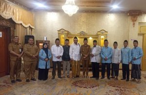 Foto Bupati Jember dan Pengurus MUI Jember